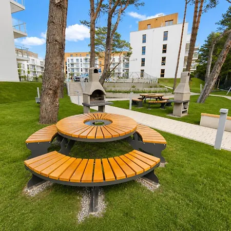Apartment Baltycki Azyl - Baseny Ogrzewane , Jacuzzi, Sauny, Kryta Sala Zabaw, Bilard